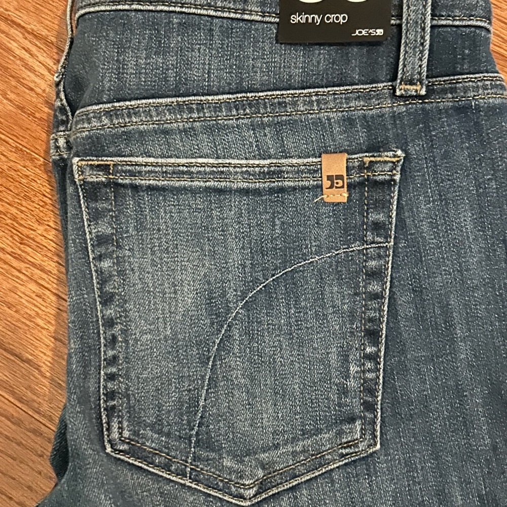 NWT Joe’s Jeans Skinny Crop Extreme Frayed Jeans